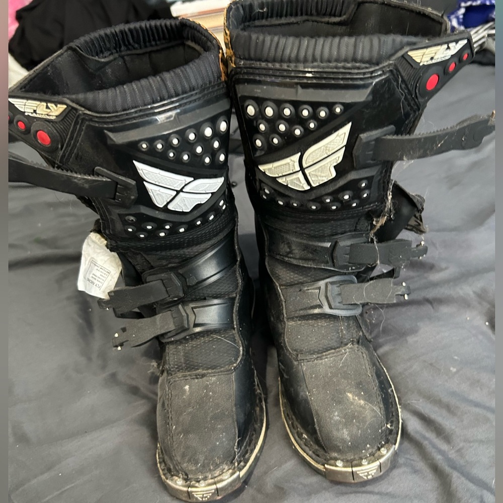 Kids black dirt bike boots